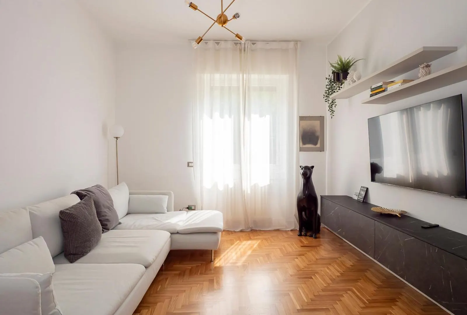 Big Apartment Close To Bocconi / Humanitas / Ieo Milan