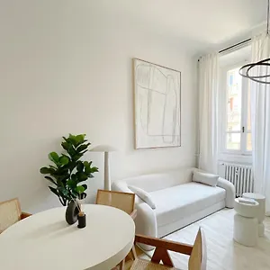 Casa Unica - Typical & Charming - Navigli Ii Milano
