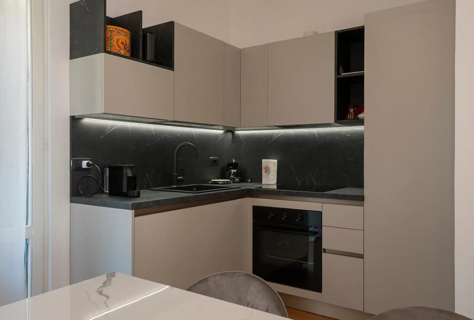 Big Apartment Close To Bocconi / Humanitas / Ieo Milan