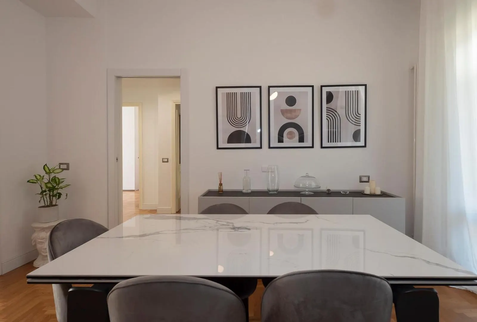 Big Apartment Close To Bocconi / Humanitas / Ieo Milan Italy