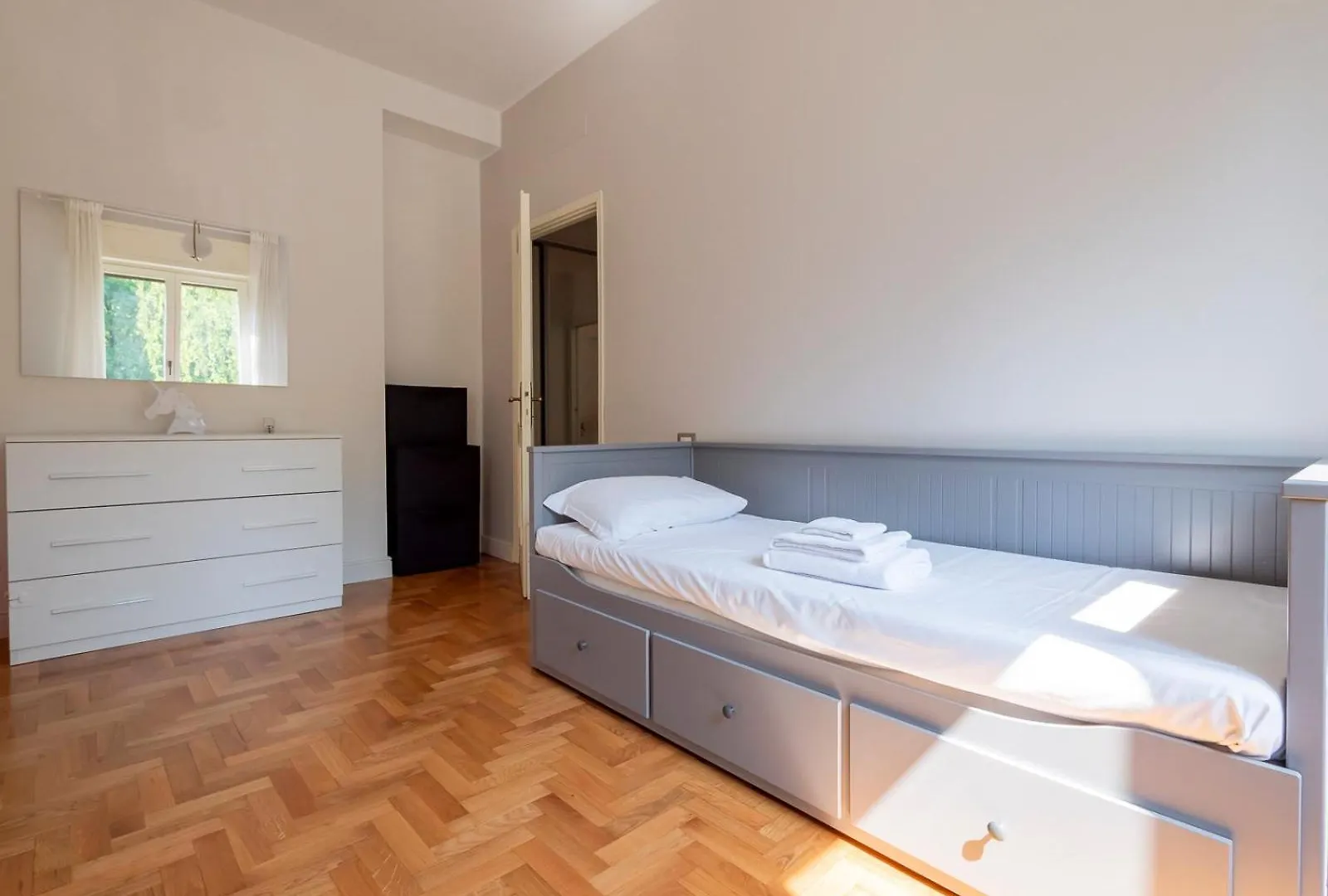 Big Apartment Close To Bocconi / Humanitas / Ieo Milan 0*,